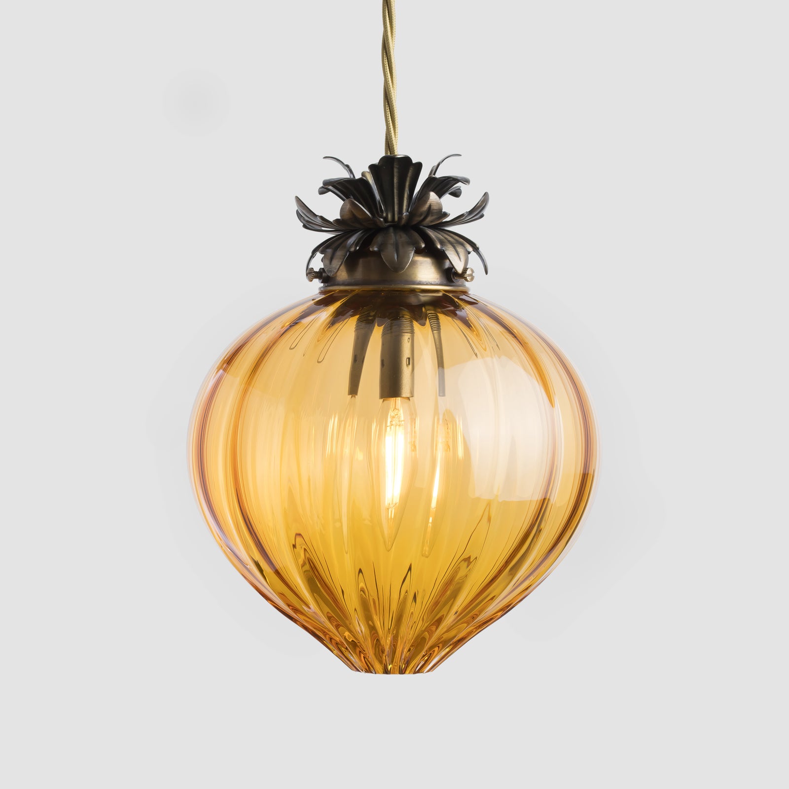 Flora Pendant Standard